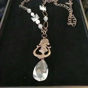 Plunder long crystal and bead necklace